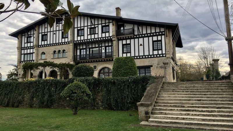Colegio Gaztelueta, en Leioa